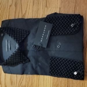 Black men's button down shirt, never worn, SeanJohn, textured collar and sleeve